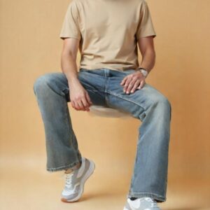 Men’s Relaxed Fit Light-Wash Flare Jeans